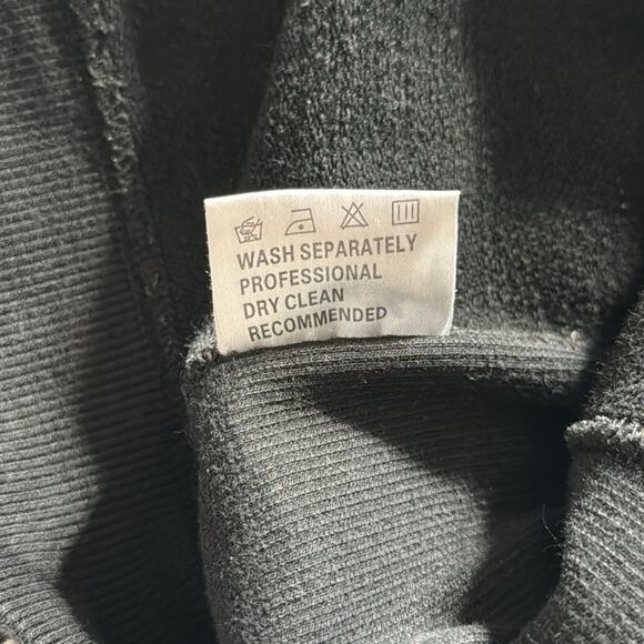 Ricky is Clown | Men's Sweater Size S (See measurements) - Picture 8 of 10